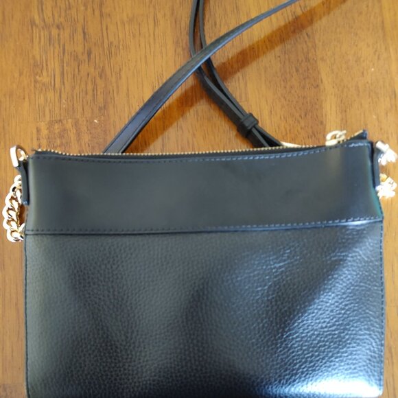 Michael Kors Black Pebble Leather Purse with Gold Hardware - Picture 4 of 6